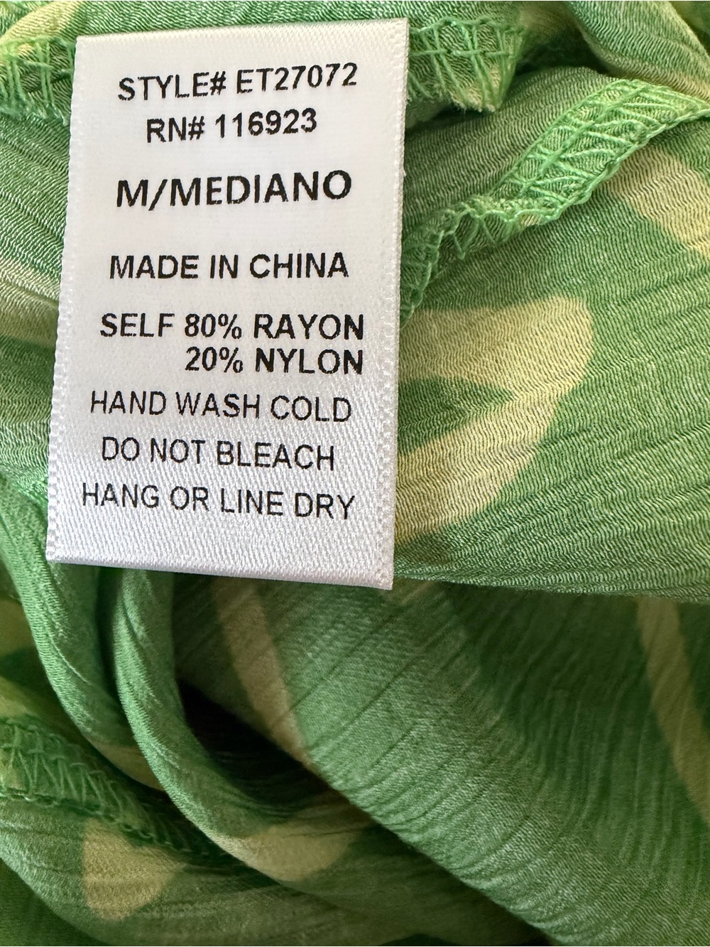NWT Easel Size Medium V Neck Rayon Top - Picture 4 of 4